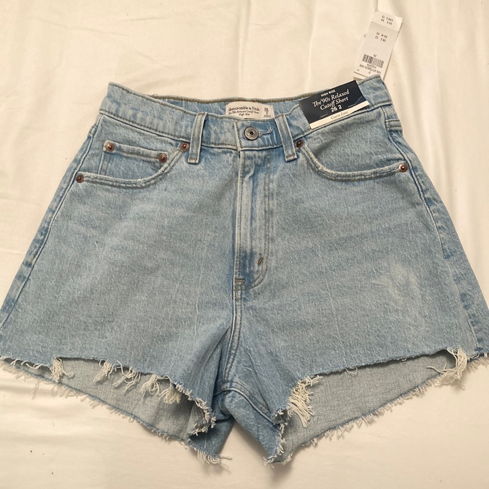 Curve Love The 90s Relaxed Cutoff Short